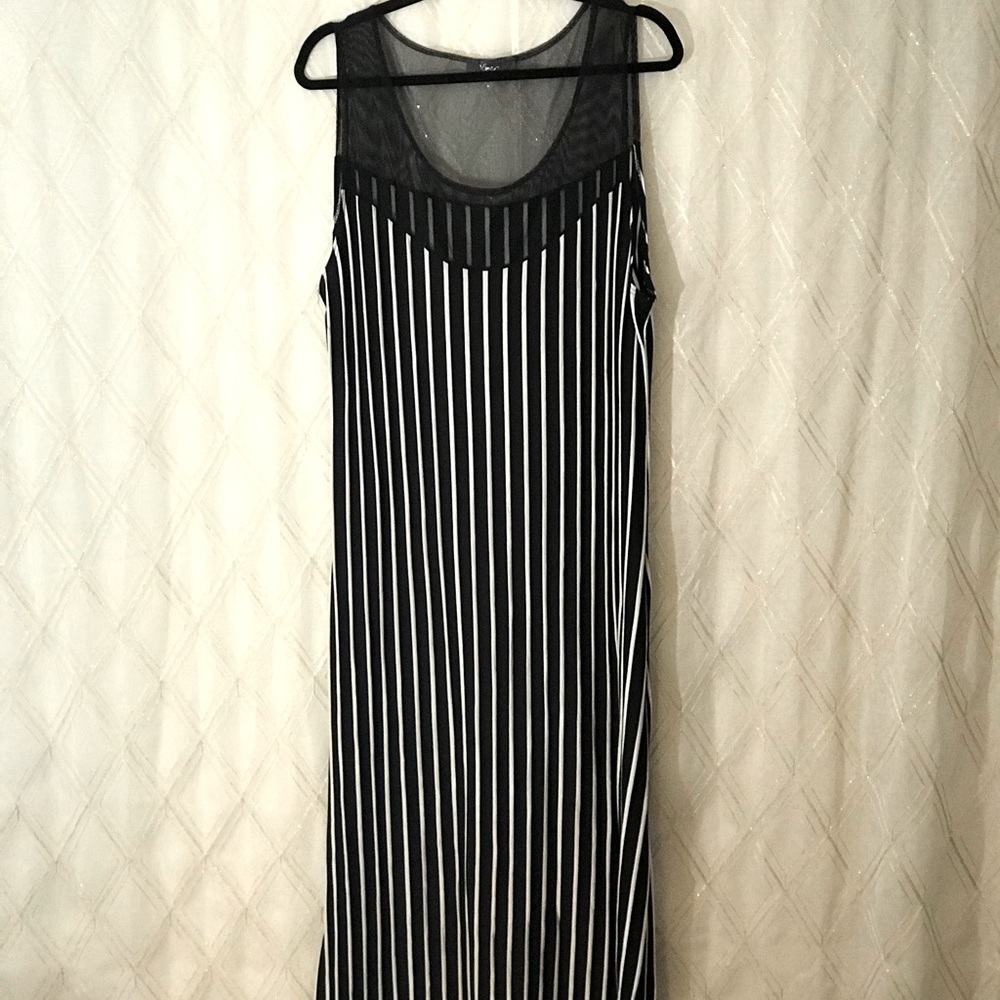 Black and White Fitted Maxi Dress